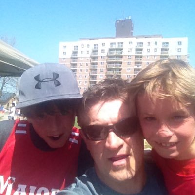 Profile Picture of Bob MacNeil (@jjacknickcoop) on Twitter