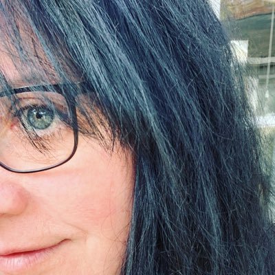 Profile Picture of Nancy O. (@NancyOphoto) on Twitter