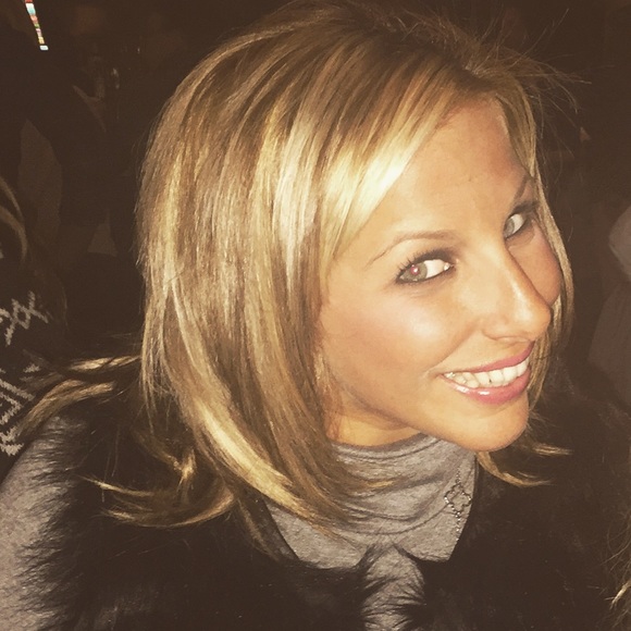 Profile Picture of Lindsay Preston (@lindsprest) on Poshmark