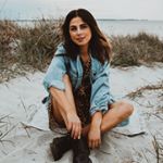 Profile Picture of Joanna ☼ (@joannatbaker) on Instagram