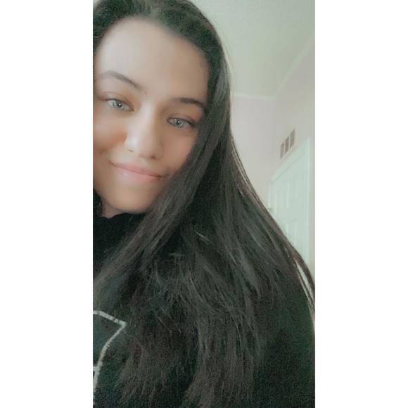 Jasmine Castañeda - Poshmark Profile Picture of Jasmine Castañeda (@jazzyx0) on Poshmark