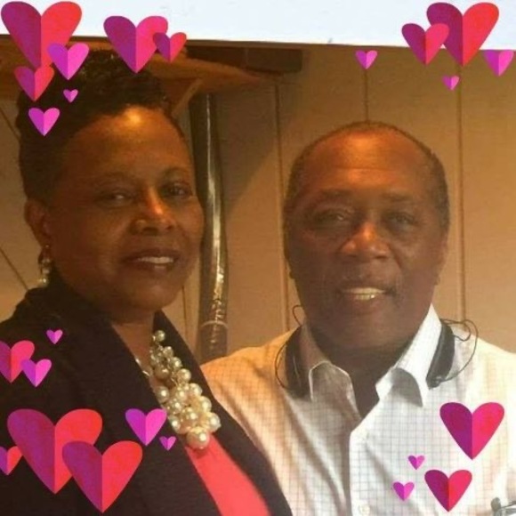 Profile Picture of Nellar Lonon (@lonon01) on Poshmark