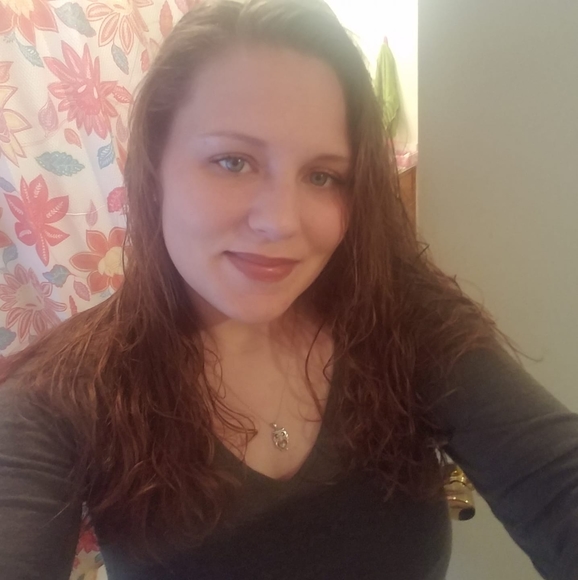 Profile Picture of Morgan Cramer (@morgancramer43) on Poshmark