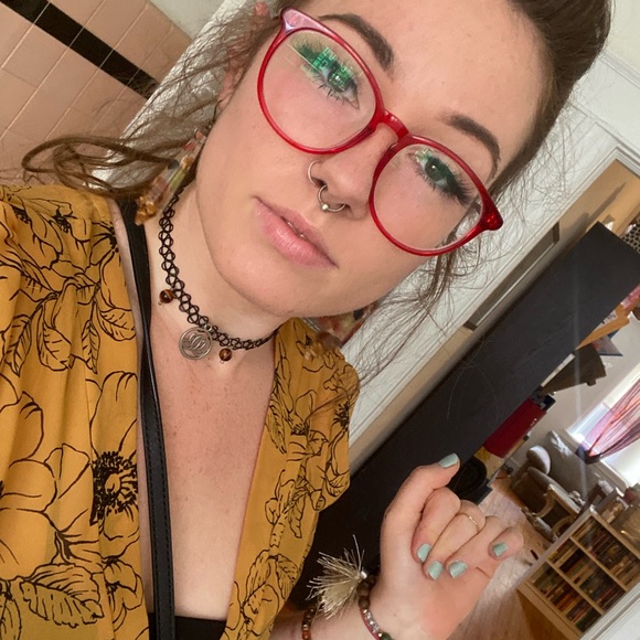 Profile Picture of Savannah Scozzafava (@scozzafava1995) on Poshmark