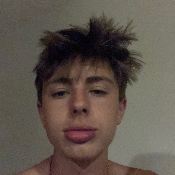 Profile Picture of Sam Stokes (@samstokes50) on Poshmark