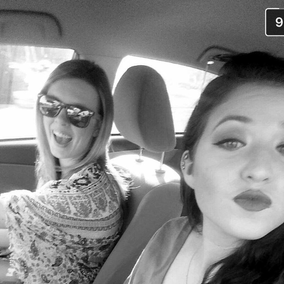 Profile Picture of Julianne Phillips (@julphil) on Poshmark