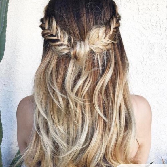 Profile Picture of Julia Rasz bachmann (@julizabeth_r) on Poshmark