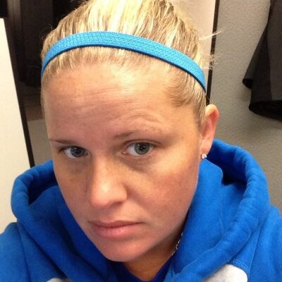 Profile Picture of Jen Cecil (@44JenC) on Twitter