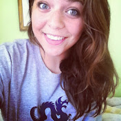 Profile Picture of Maya Davies (@MayaQuinn) on Youtube