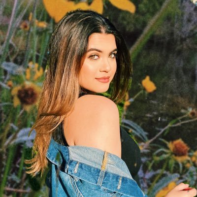 Profile Picture of Alex Tamayo (@sunshinealext) on Twitter