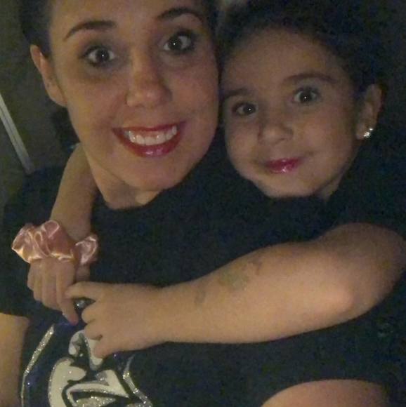 Profile Picture of Samantha Spegal (@samantha_182008) on Poshmark