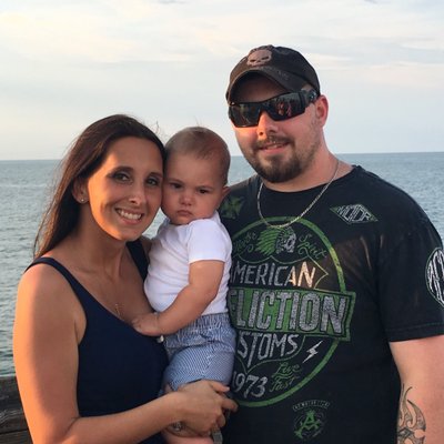 Profile Picture of Matt & Ashley Tolley (@mattandashley14) on Twitter