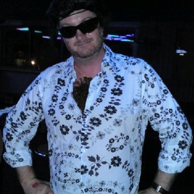 Profile Picture of Jeremy Beckett (@mrlovepenguin) on Twitter