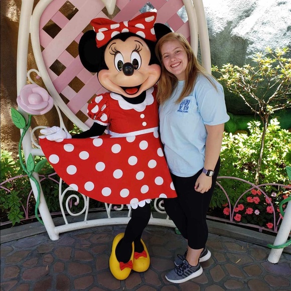 Profile Picture of Allie Leiendecker (@alliemorgann780) on Poshmark