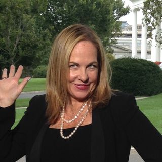 Profile Picture of Kelly Swanson (@swansonpr) on Instagram