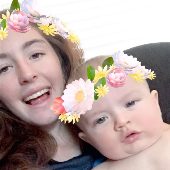 Profile Picture of Autumn Giannini (@autumng0012) on Poshmark