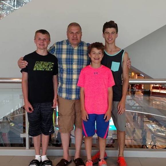 Profile Picture of Mike Dubej (@mikedubej) on Poshmark