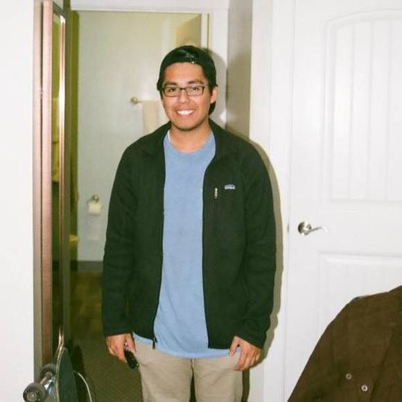 Profile Picture of Brandon Sanchez (@brandonrsanchez) on Poshmark