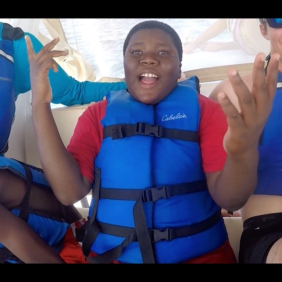 Profile Picture of Elliot Evins (@elliot_evins) on Poshmark