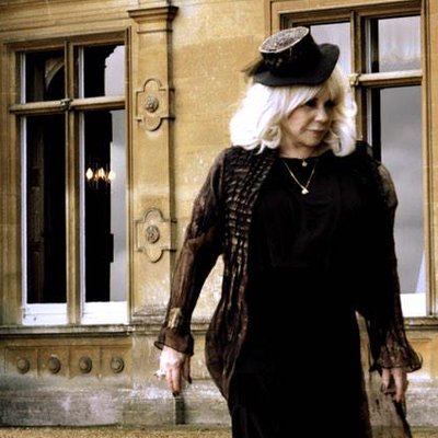 Profile Picture of Elizabeth Travis (@liztravis_etm) on Twitter