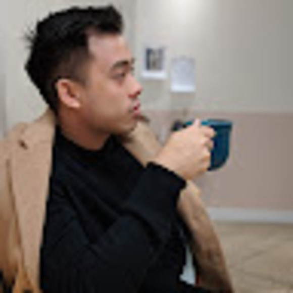 Profile Picture of Tran Jonathan-hao (@its_ze_haotran) on Poshmark