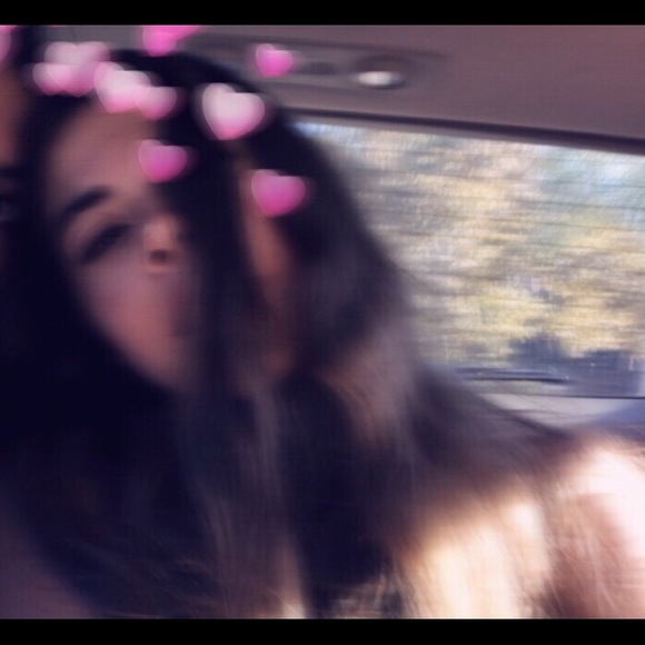 Profile Picture of Carly Bell (@carlybell0) on Poshmark