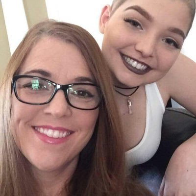 Profile Picture of Laura Spurlock (@MixedUpTease) on Twitter