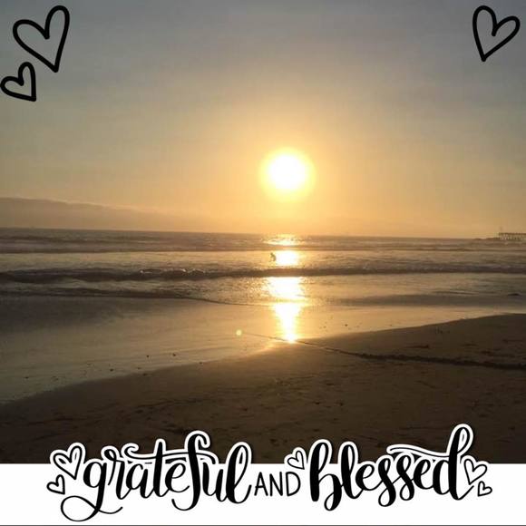 Profile Picture of Nora Gonzalez (@noragonzalez2) on Poshmark