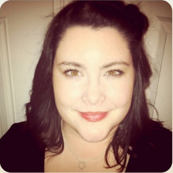 Profile Picture of Meredith Tooley (@meredithrenee) on Poshmark