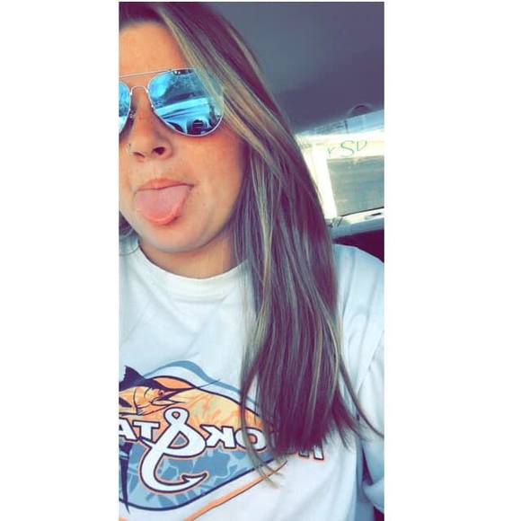 Profile Picture of Karleigh Sellers (@karleighsell6) on Poshmark