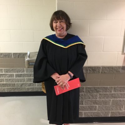 Profile Picture of Lori Campbell (@LoriCam75912008) on Twitter