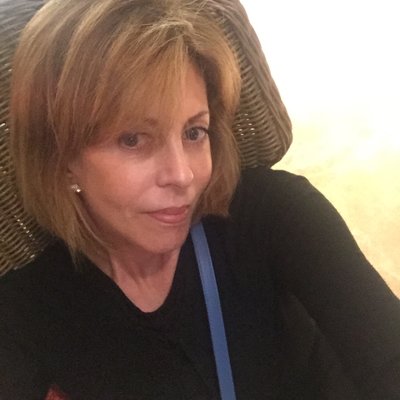 Profile Picture of Sari Brown (@onlylux) on Twitter