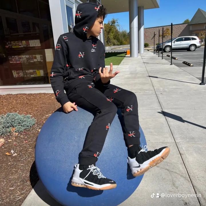 Profile Picture of nevinoutlaw (@shefwnevin) on Tiktok