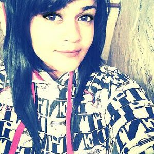 Profile Picture of Katy David  ❤ (@CaitlinDavid10) on Twitter