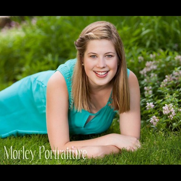 Profile Picture of Maddie Saggers (@maddiesaggy18) on Poshmark
