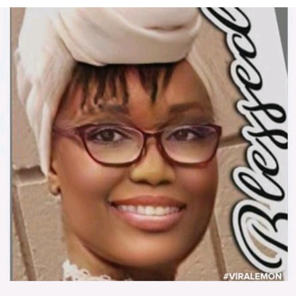 Profile Picture of Danielle Félix richardson (@fenti80) on Poshmark