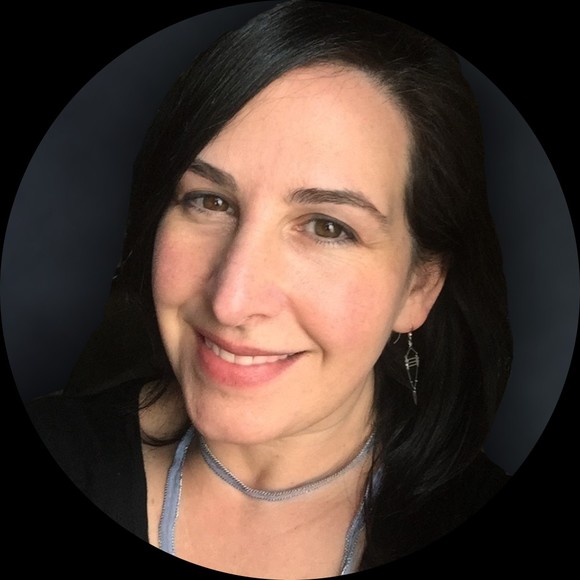 Profile Picture of Deborah Barlay (@olliesdesigner) on Poshmark