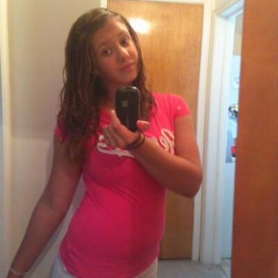 Profile Picture of Kaitlynn Caincross (@youngmama6110) on Twitter