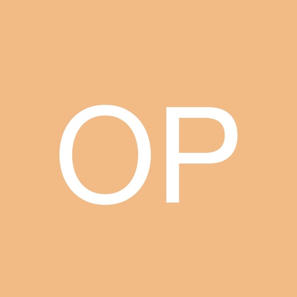 Profile Picture of Olivia Passafiume (@o_passafiume) on Poshmark