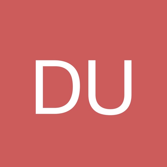 Profile Picture of Daniela Usher (@casadidani) on Poshmark