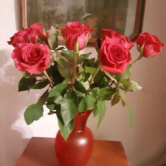 Profile Picture of Anne Morehouse (@antiques2) on Poshmark