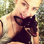Profile Picture of Julia voth and pupylove👩🐶 (@puppylovebeautiful) on Instagram