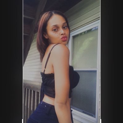 Profile Picture of Monique Baldwin (@monique16067279) on Twitter