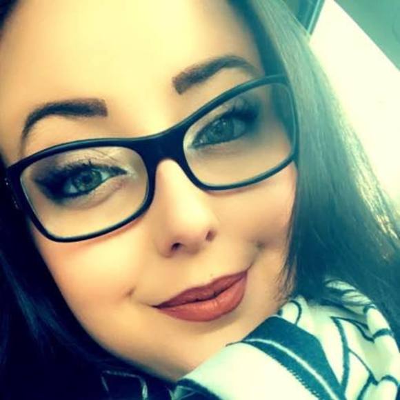 Profile Picture of Krystal Krystal (@bebaghost) on Poshmark