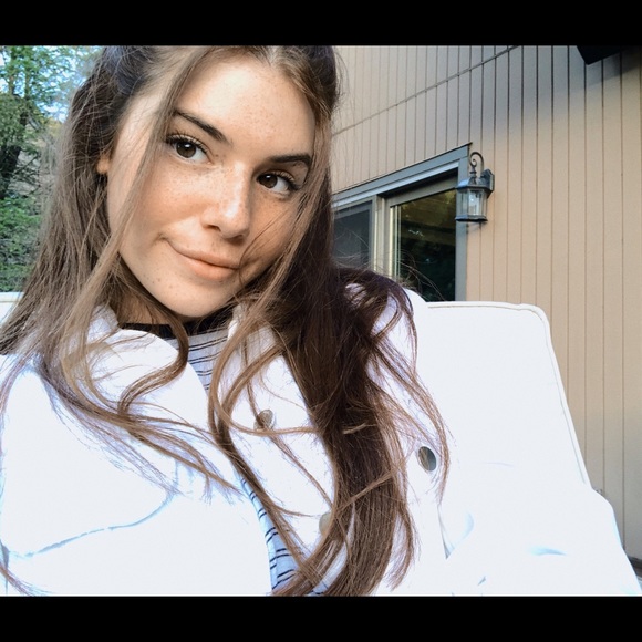 Profile Picture of Jenna Weinreb (@jw901) on Poshmark