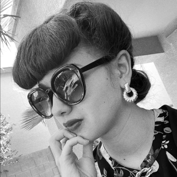 Profile Picture of Morgan Battraw (@morganbattraw) on Poshmark