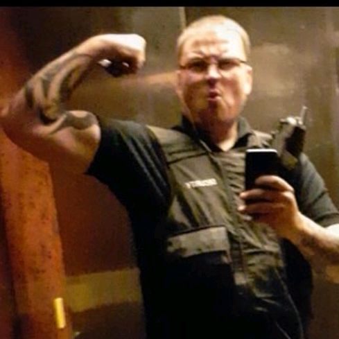 Profile Picture of David Russell (@@daveruss1993) on Tiktok