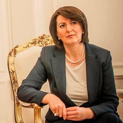 Profile Picture of Atifete Jahjaga (@AJahjaga) on Twitter