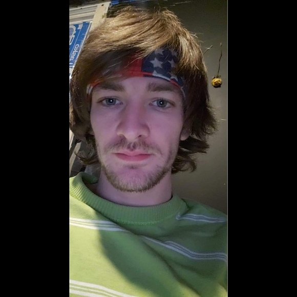 Profile Picture of Adam Small (@adamsmall) on Poshmark