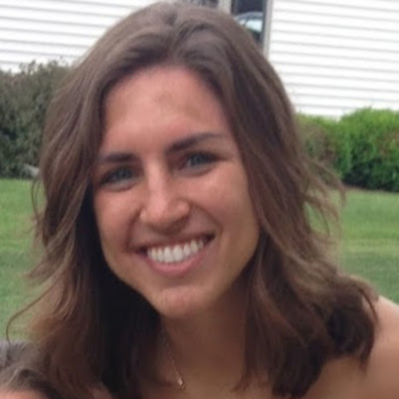 Profile Picture of Paige Bukowski (@p_bukowski) on Poshmark